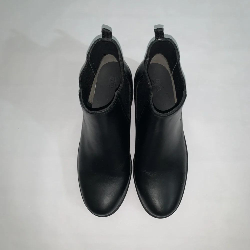 ABEO Passage Chelsea Boots Womens Size 9 Black Leather Ankle Wedge Pull On